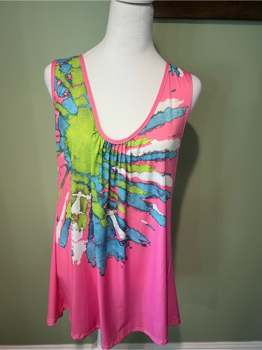 Pink Sleeveless Scoop Neck Tunic Top with Abstract Print